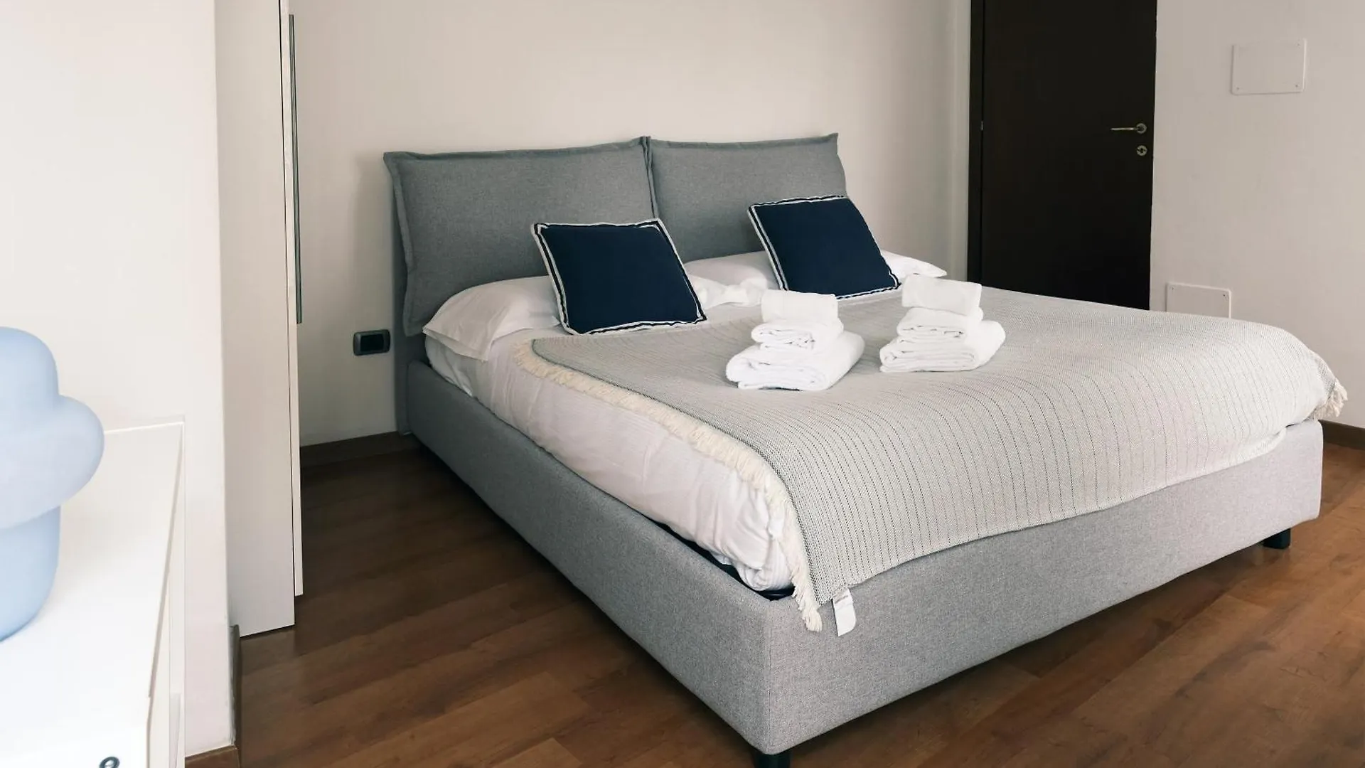 公寓 Comecasa 2 Bedrooms 5 Min Walk From Duomo 米兰