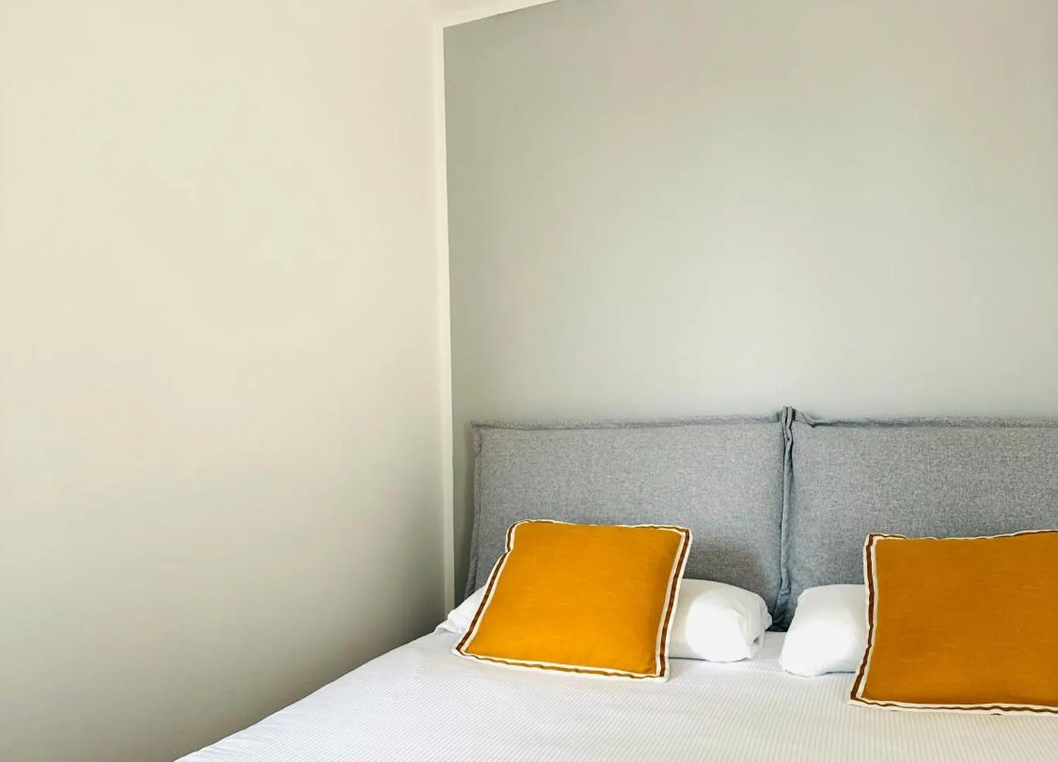Apartment Comecasa 2 Bedrooms 5 Min Walk From Duomo Milan